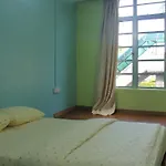 7 Hung Hung Inn